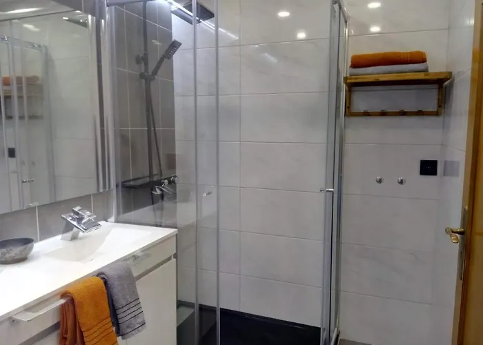 Vilafplaza By Johnvillas *